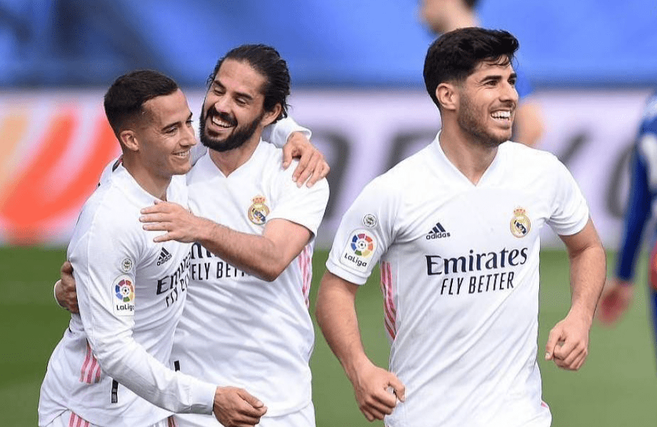 包含皇马攻击力强劲，完胜对手领先积分榜的词条