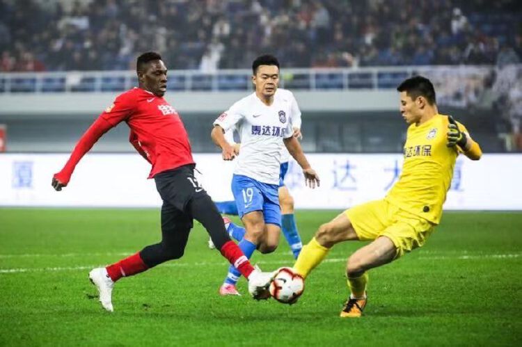泰达主场对决深足,展望保级机会 泰达主场对决深足,展望保级机会