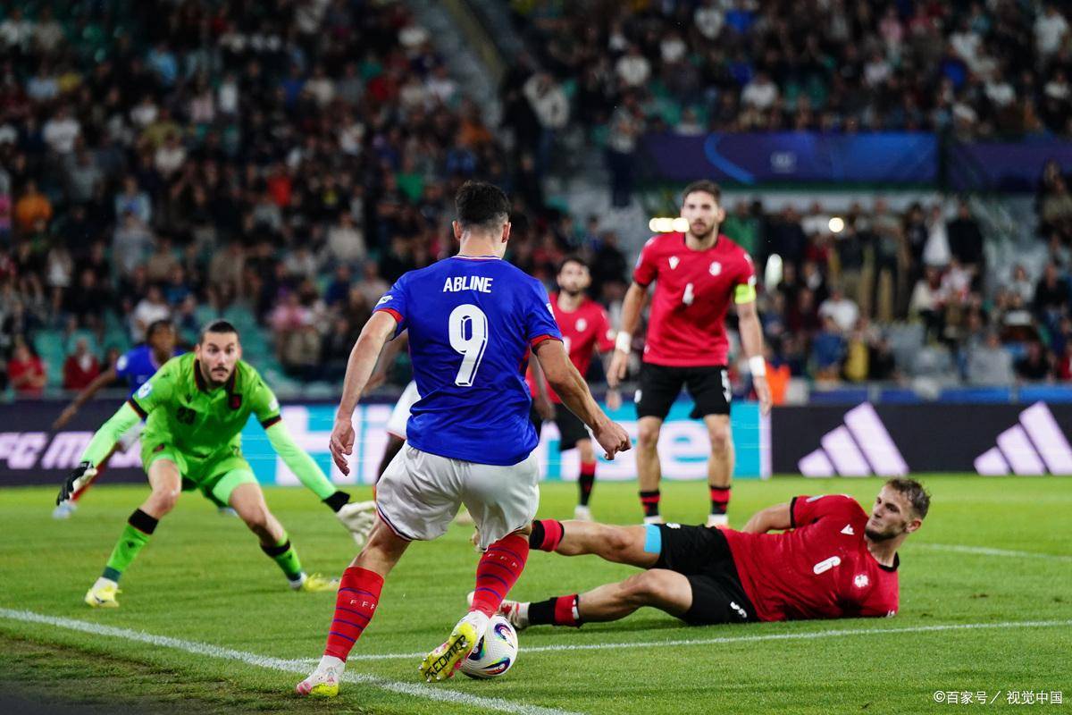 欧国联赛球员交流互动频繁,友谊赛事举办的简单介绍 欧国联赛球员交流互动频繁,友谊赛事举办的简单介绍